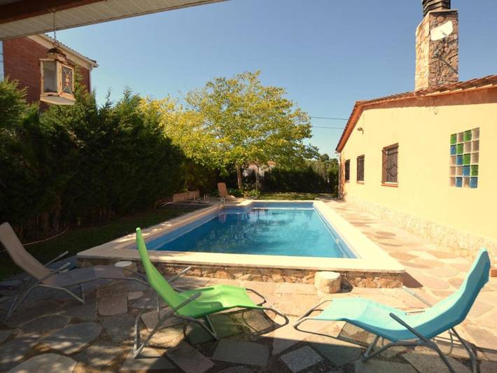 Holiday home for 7 people, with garden and terrace as well as pool - 1