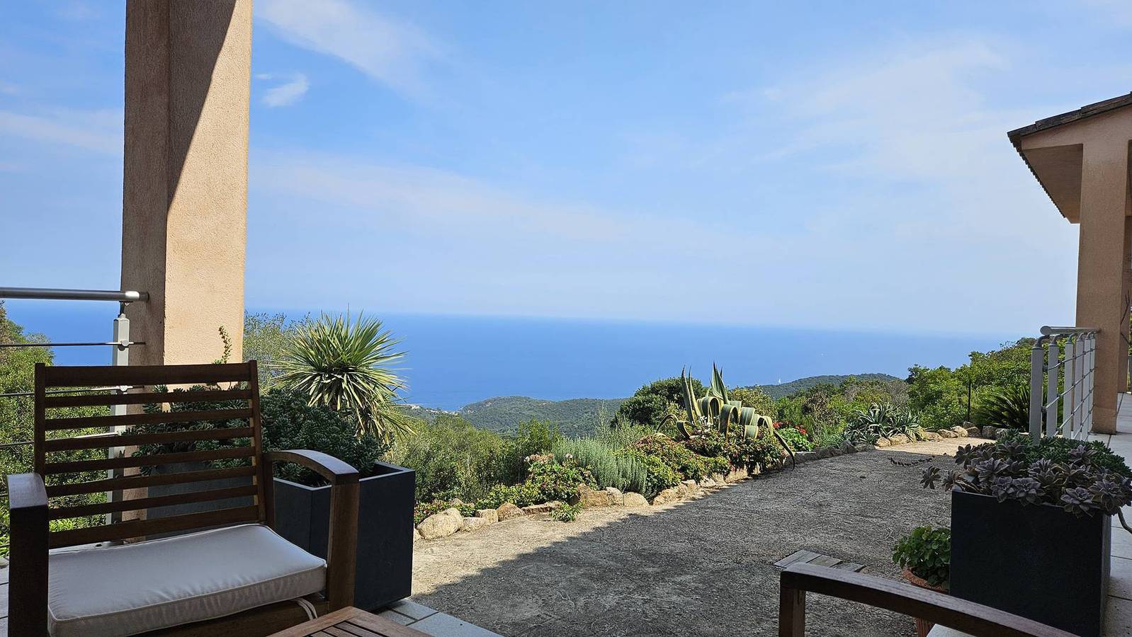Villa Sari - Sea View - Air Conditioning in Sari-Solenzara, Arrondissement de Sartène
