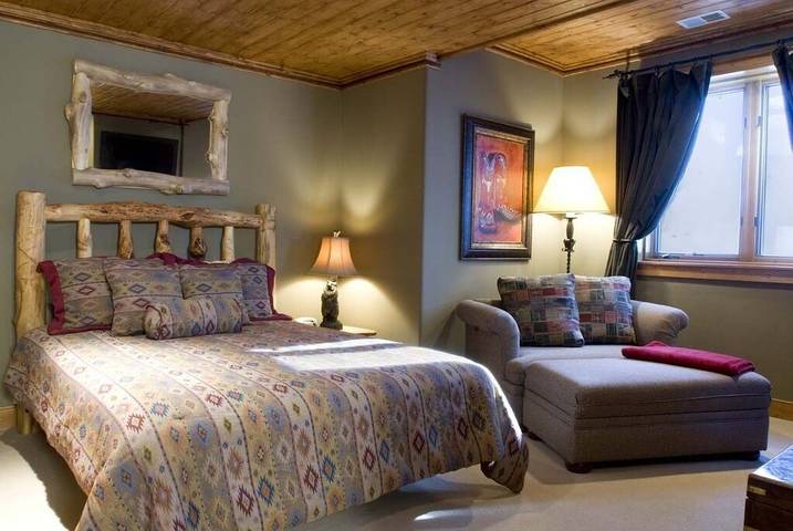 Vacation house for 15 people, with hot tub and balcony in Telluride Ski Resort