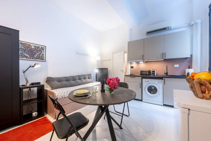 Appartamento intero, Guesthost - Cozy Studio near Università di Parma in Oltretorrente (Parma), Parma