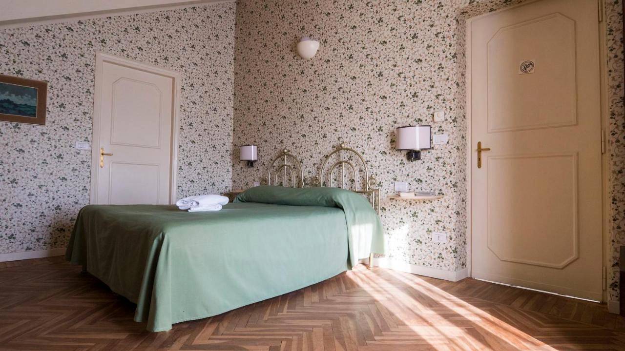 Villa Cornarea in Canale, Provincia di Cuneo