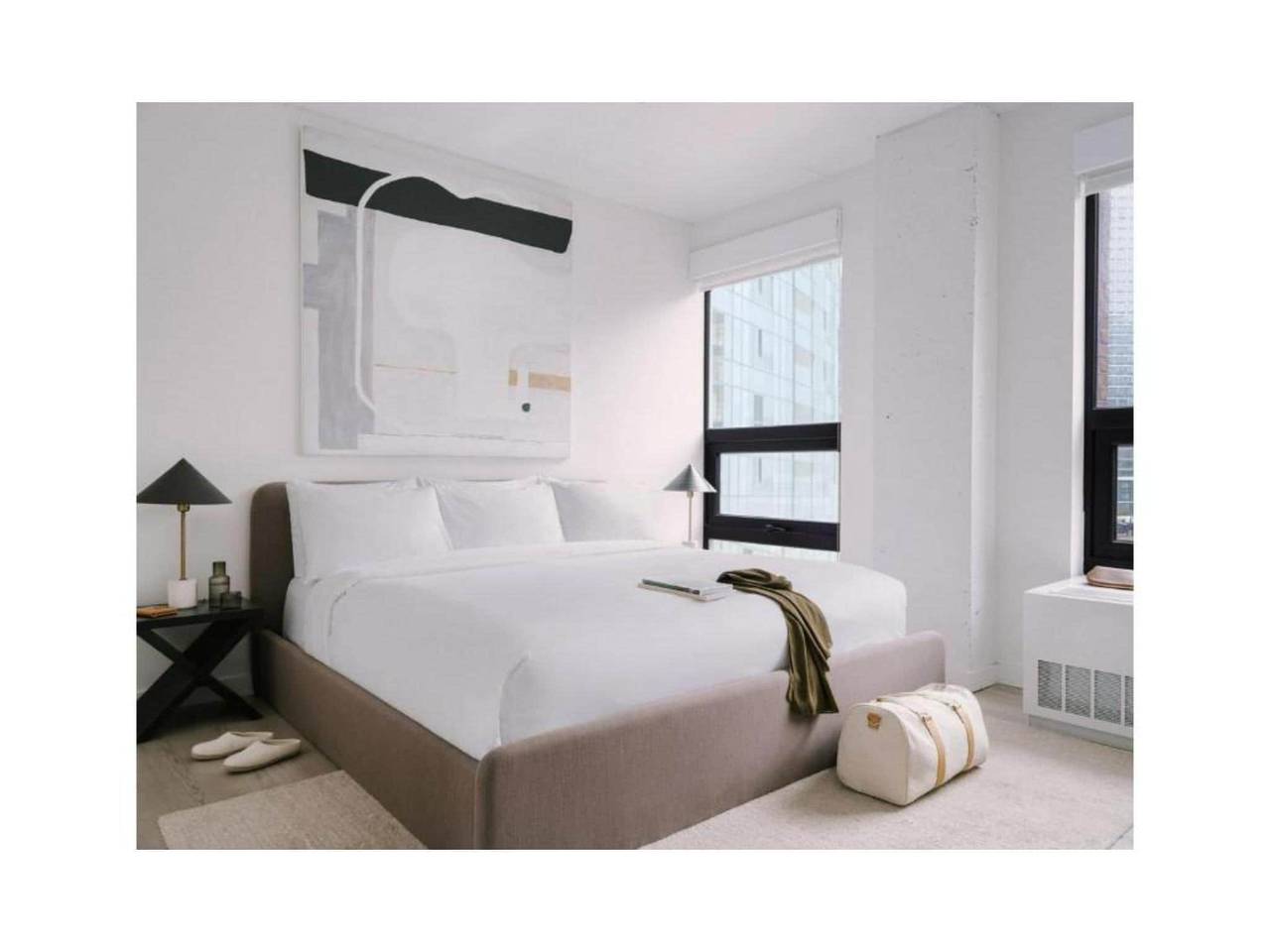 Entire apartment, Studio Stay | Queen Bed | Court Square in Queens, New York City