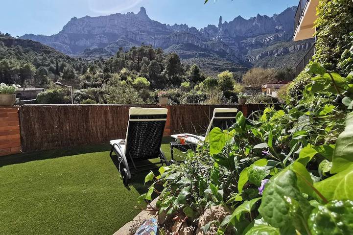 Ganze Wohnung, Apartment with views to Montserrat in Monistrol de Montserrat, Barcelona Binnenland