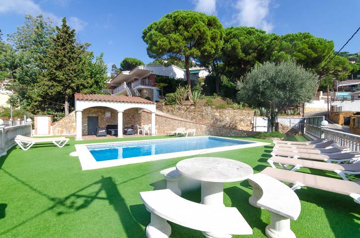 Chalet para 12 personas, con jardín en la Costa Brava - 3