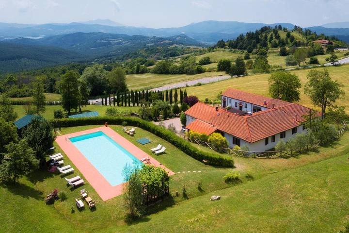 Chambre d’hôte pour 3 personnes, avec jardin et piscine, animaux acceptés à Barberino di Mugello