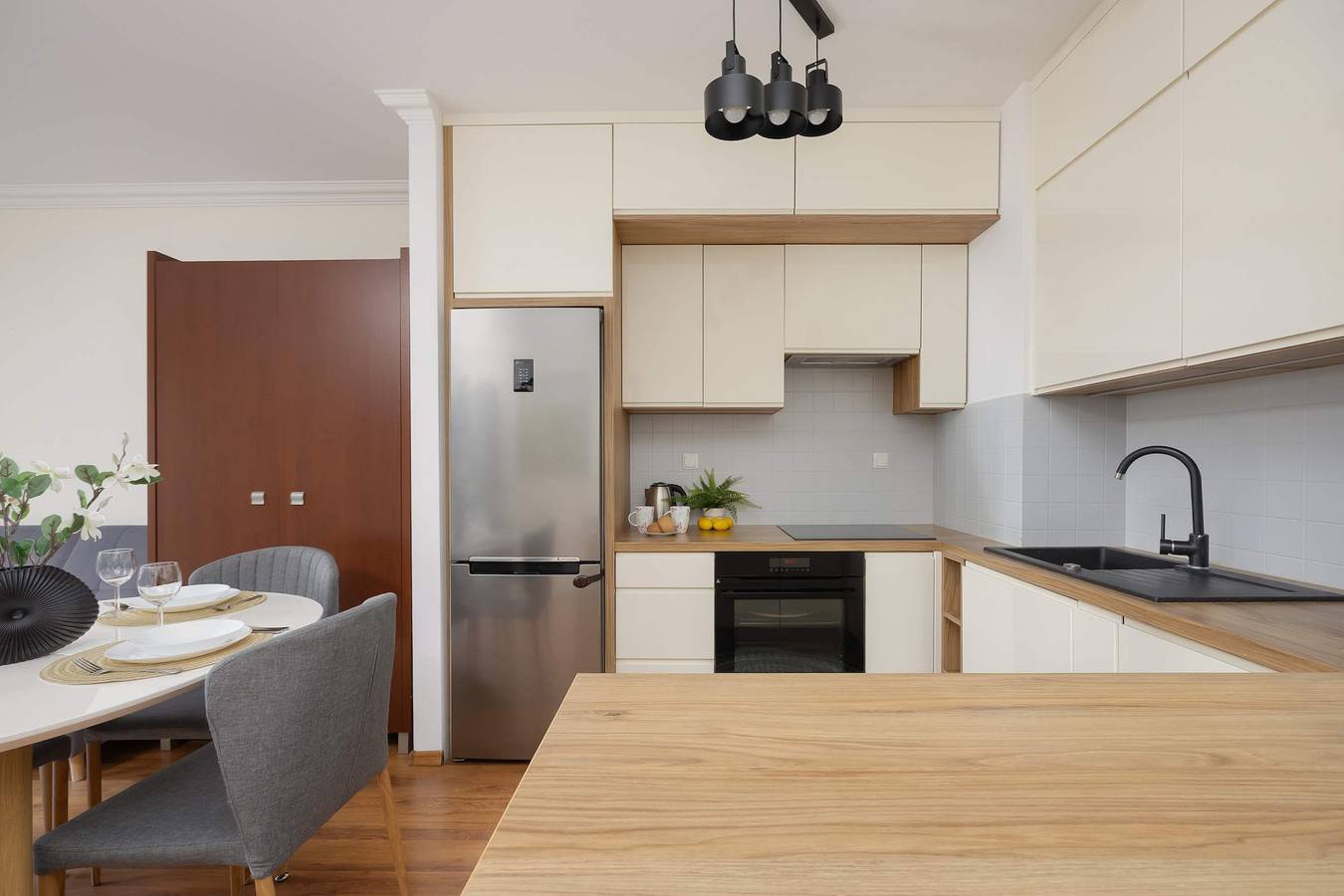 Cały apartament, Lazurowa 183 Warsaw   Air-conditioned Apartment with Balcony and Desk in Bemowo, Warszawa