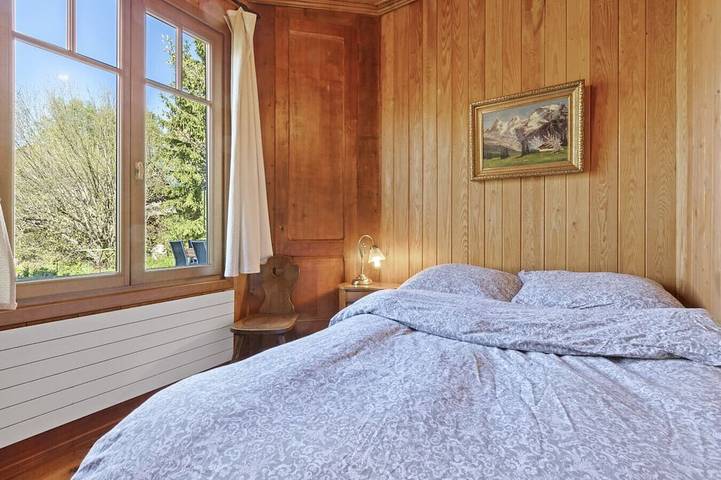 Grand Chalet Boisé Authentique, Vue sur les Alpes in Gryon, Alpes Vaudoises