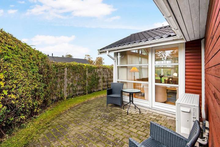 Charmantes familienfreundliches Ferienhaus nahe Grenaa Strand und dem Kattegatcenter in Grenå Strand, Grenaa