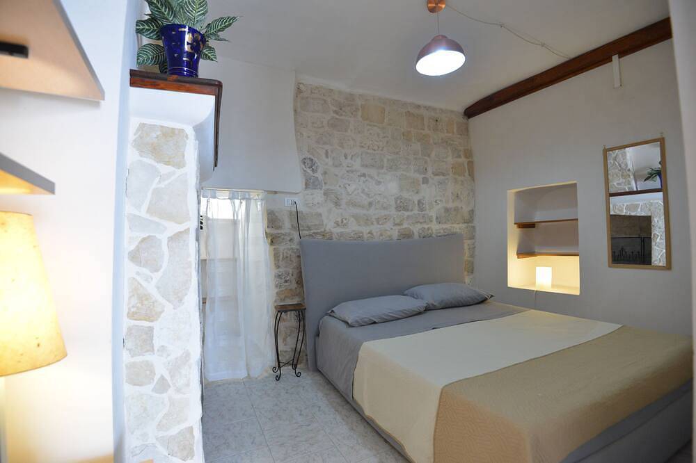 Entire apartment, B&B Casavacanze Chiesa Madre - 1 Bedroom Apartment in Carovigno, Salento