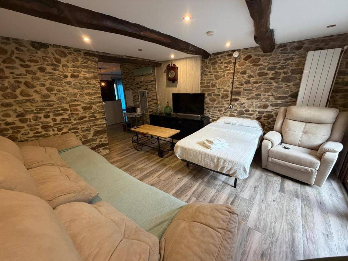 Villa de la paz Ribeira Sacra in Monforte de Lemos, Reserva da Biosfera Ribeira Sacra e Serras do Oribio e Courel