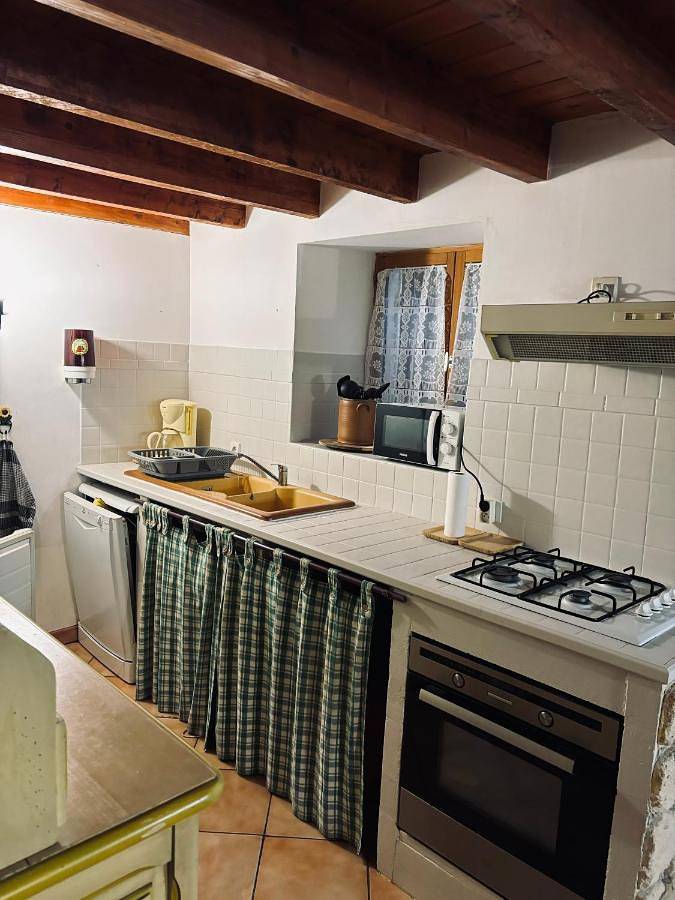 Three-Bedroom Chalet in Boutx, Pyrénées