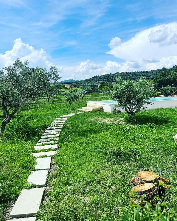 Location de vacances pour 4 personnes, avec piscine ainsi que vue et jardin à Modène - 3