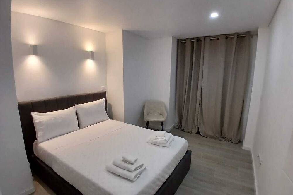 Entire apartment, Portu Sereno Pearl - Ground floor in Setúbal, Setúbal Peninsula