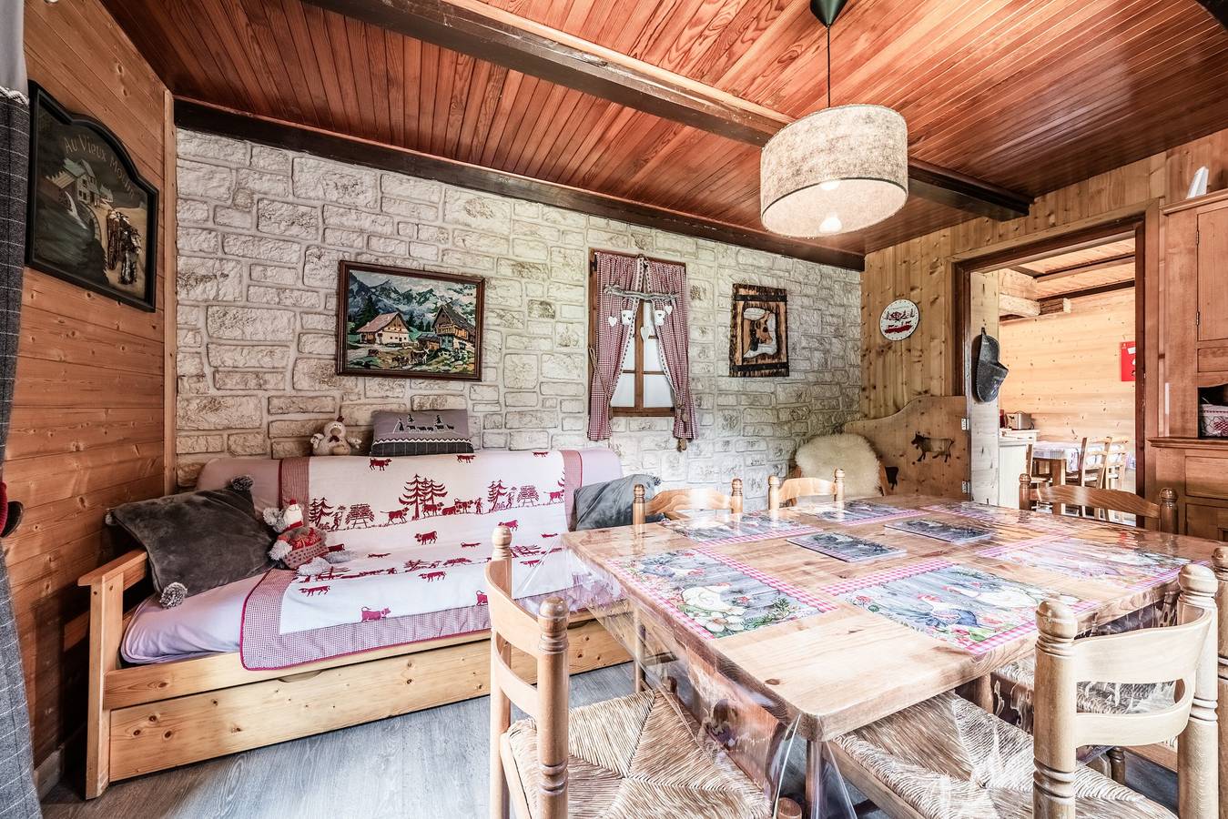 Appartamento "Les Allamands" con vista montagna, terrazza privata e Wi-Fi in Morzine, Thonon-les-Bains e dintorni