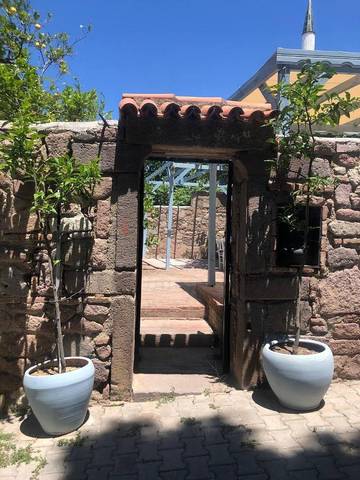 Cottage pour 2 personnes, avec vue et jardin dans Ildir