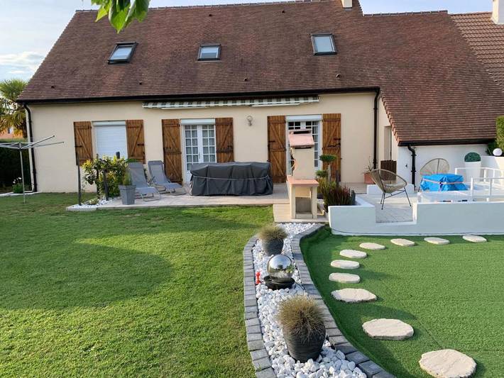 Location de vacances pour 6 personnes, avec jardin à Ruaudin - 4