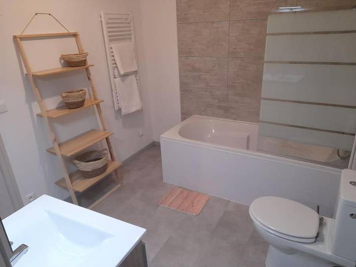 Location de vacances pour 8 personnes, avec jardin à Lavaurette - 3