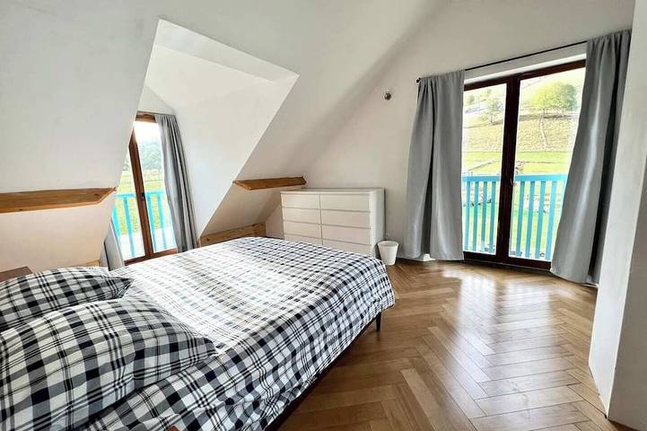Haus am Berg, zwischen Skipisten und Wanderwegen in Campan, Französische Pyrenäen