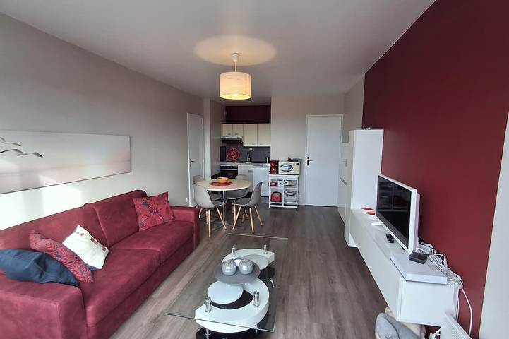 Location de vacances pour 4 personnes, avec balcon et piscine à Courseulles-sur-Mer