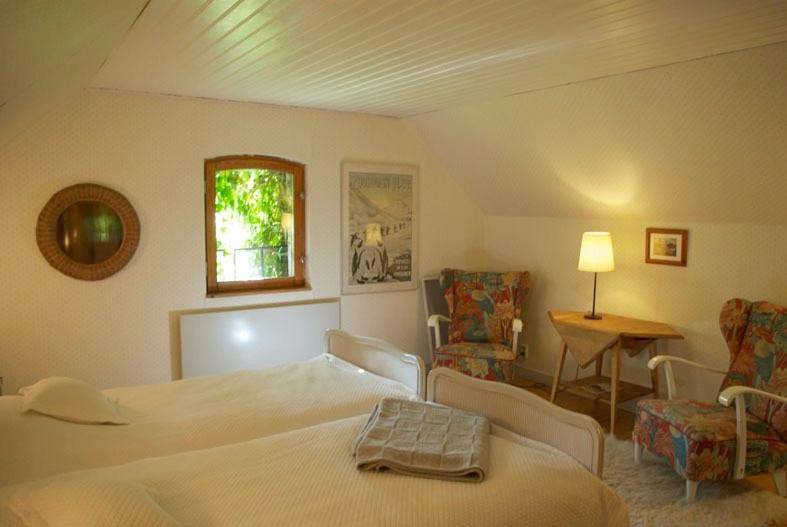Twin Room with Shared Bathroom in Zweedse Oostzee