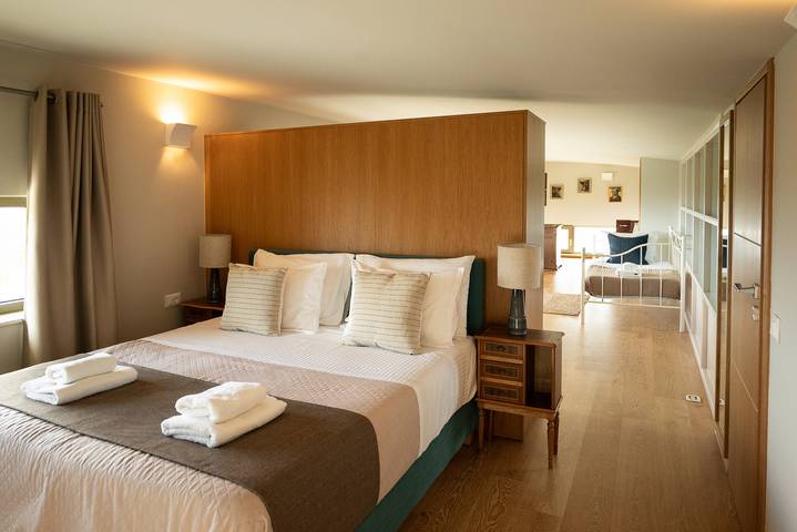 Ferienhaus für 10 Personen, mit Meerblick und Whirlpool sowie Terrasse und Garten in Heraklion