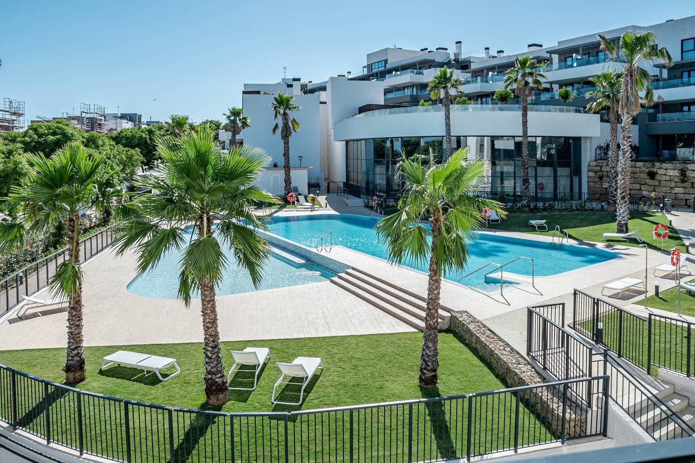 Entire apartment, Lme10.3A - Bright modern flat with amazing terrace in Estepona, Costa del Sol