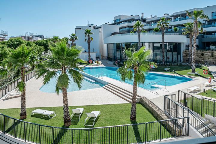 Ganze Wohnung, Ferienwohnung für 6 Personen mit Pool in Estepona, Costa del Sol