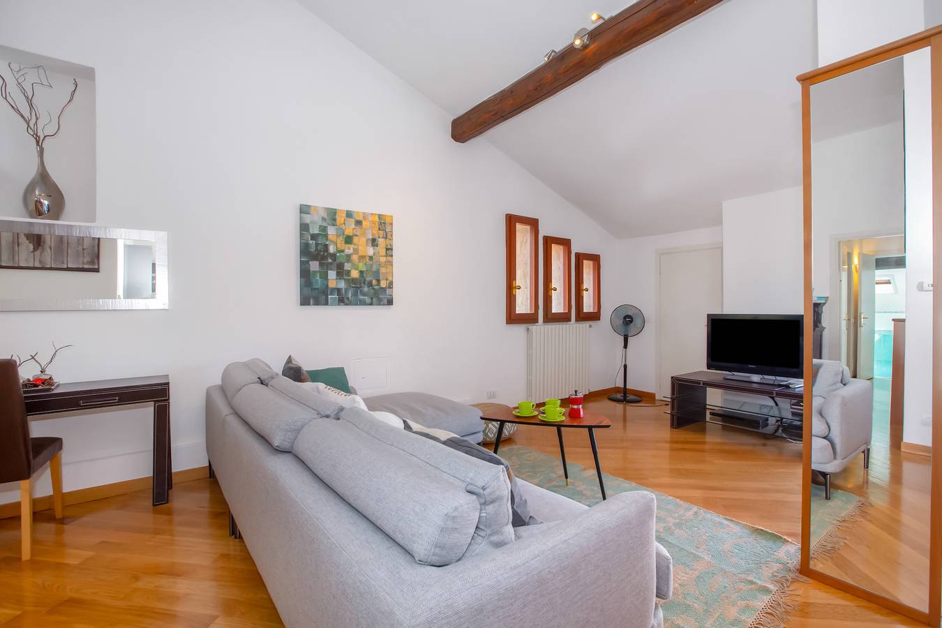 Ganze Wohnung, Ferienwohnung für 6 Personen mit Terrasse in Menaggio, Gemeinde Menaggio