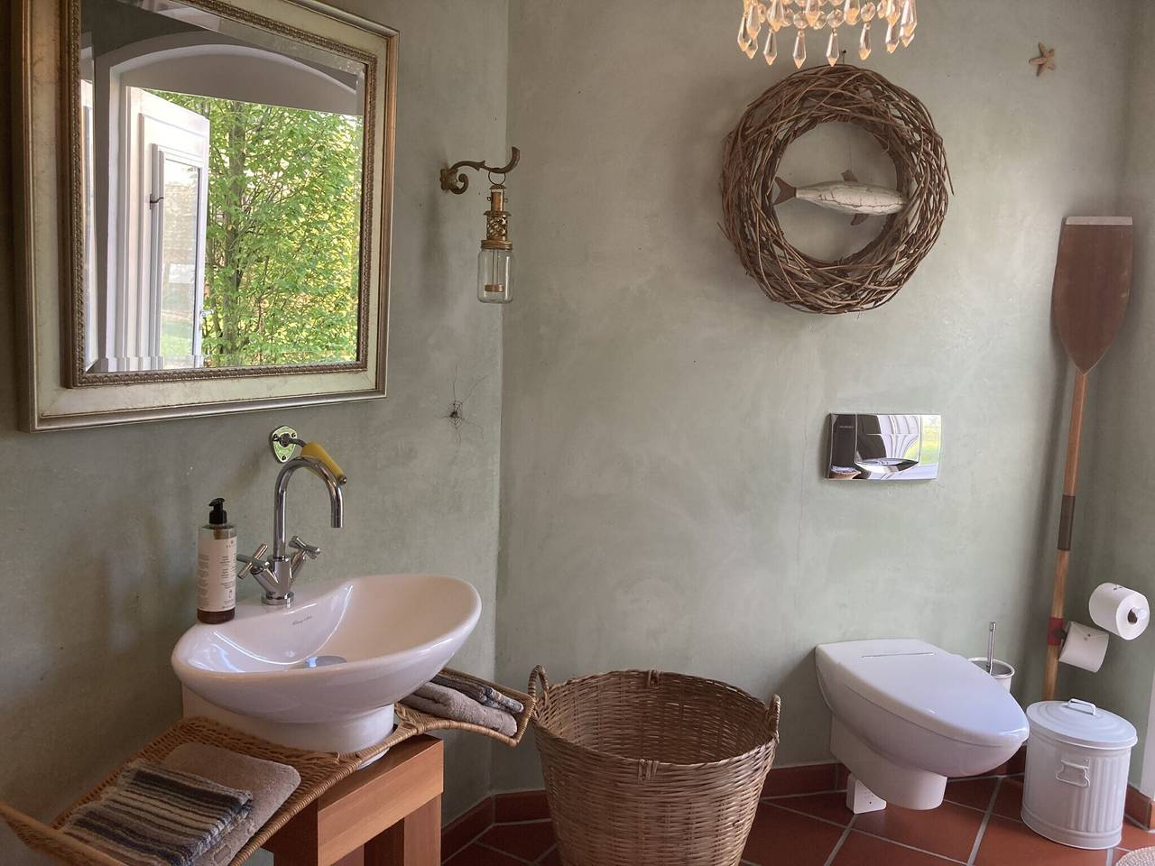 Appartement 'Romantikurlaub Im Zirkuswagen' met privétuin en Wi-Fi, foto 14