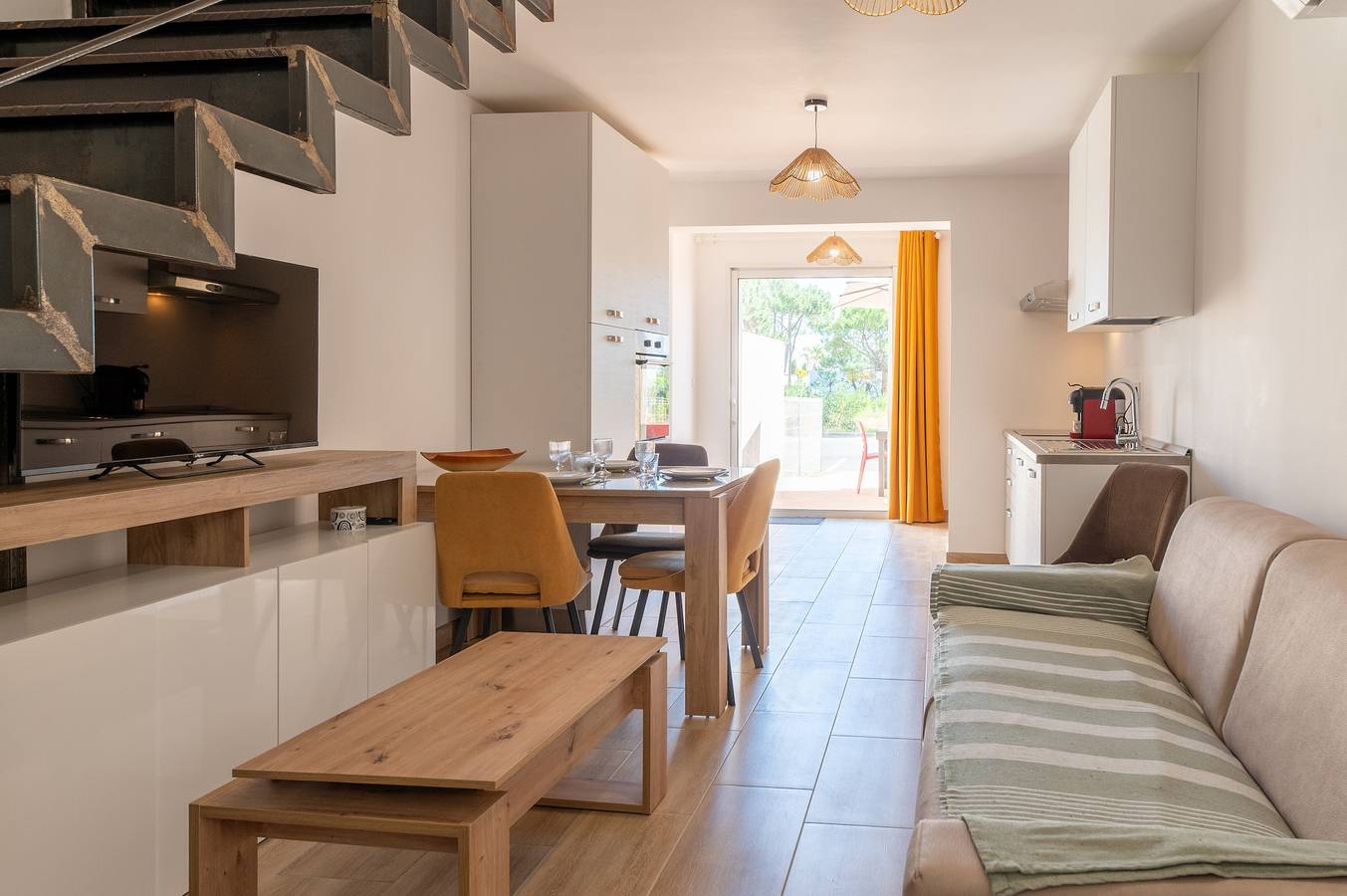 Apartamento entero, Apartamento 'La Dolce Vita 6' con vistas al mar, Wi-Fi y aire acondicionado in Borgo, Región de Bastia