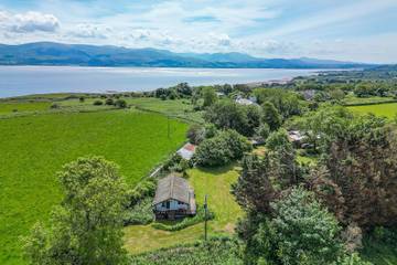 Chalet for 4 People in North-Wales, Isle of Anglesey, Photo 2