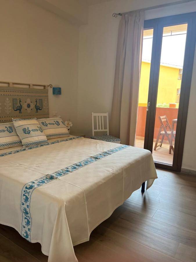 Maison d’hôte pour 2 personnes, avec Balcon et Terrasse ainsi que Jardin et Vue à Villasimius
