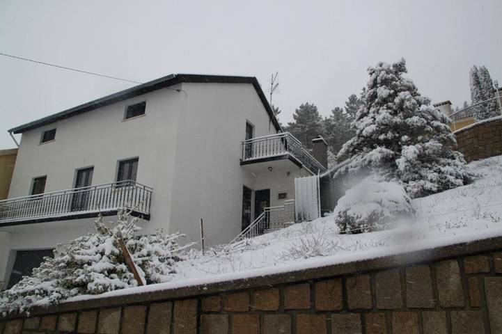 Casa de férias para 9 pessoas, com vista e terraço, com animais de estimação em Sabugueiro (Região)