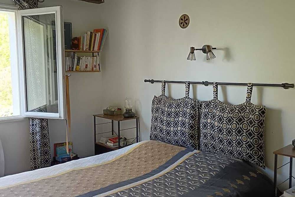 Charming house near Ascain village, 7 km from beaches and Jean de Luz in Ascain, Bayonne region
