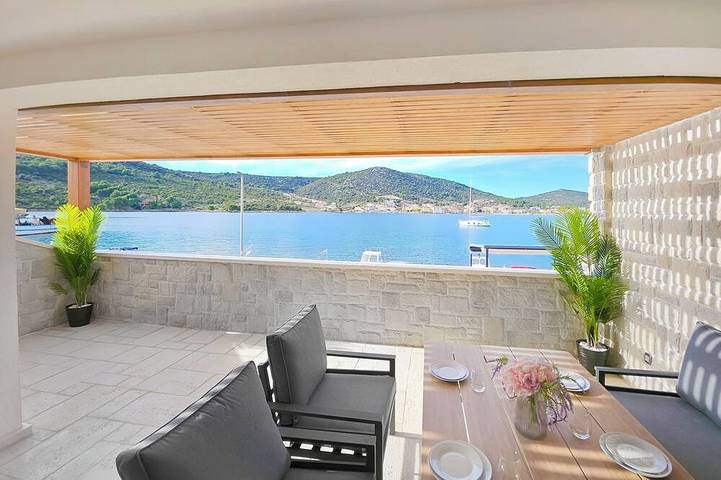 Villa für 6 Personen, mit Pool, mit Haustier in Marina