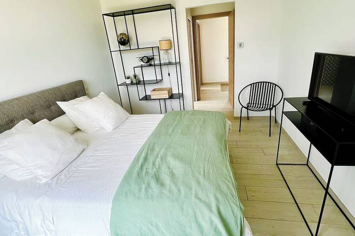 Location de vacances pour 7 personnes, avec jardin dans Office De Tourisme D Uzes - 4