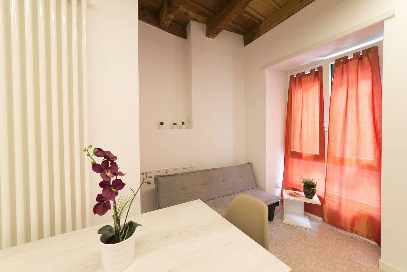 Entire apartment, Modern apartment with 3 sleeps. in Centro Storico di Verona, Verona