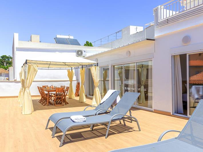 Entire holiday apartment, La Merced Penthouse 4Br 2Bt (Private Terrace) in Málaga Central District, Malaga