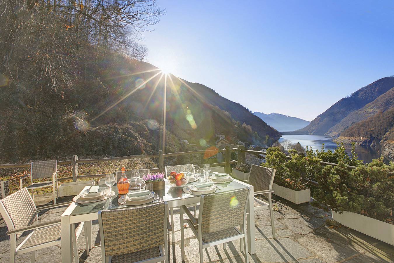 Entire apartment, Castel In Aria 2 in Vogorno, Ticino Alps and Verbano
