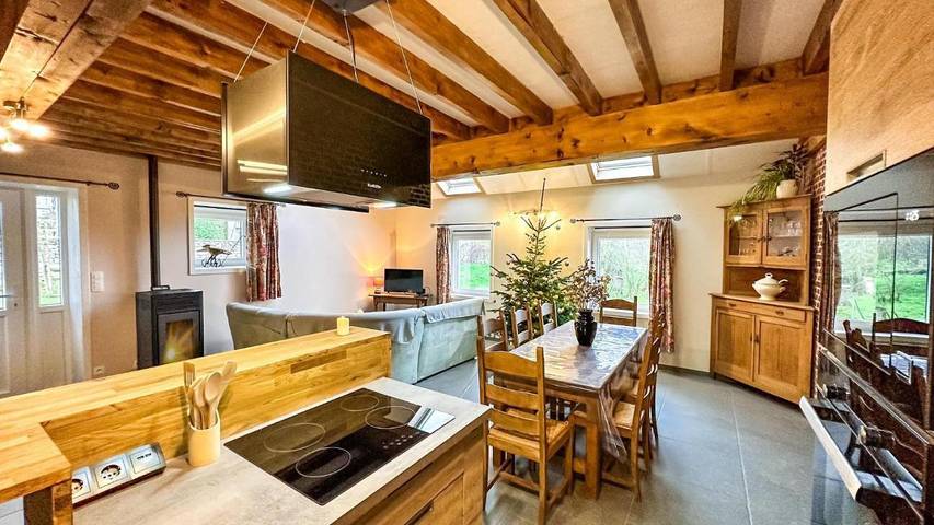 Vakantiehuis voor 7 personen, met Terras en Tuin in Beauraing