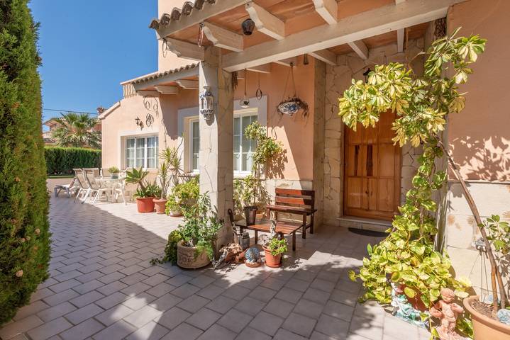 Villa Son Ferrer com jardim, piscina, Wi-Fi e ar condicionado in Son Ferrer, Calvià