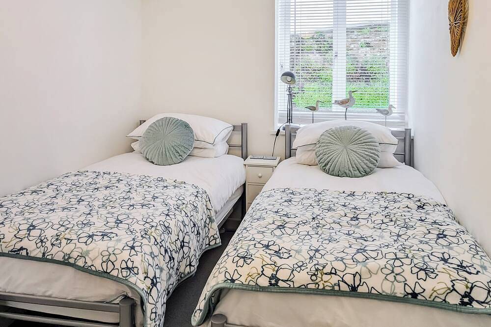 Seascape - St Catherine's Court in Polperro, Fowey