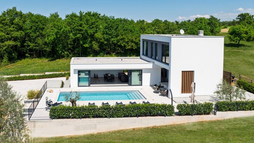 Villa voor 6 personen, met tuin en terras in Poreč