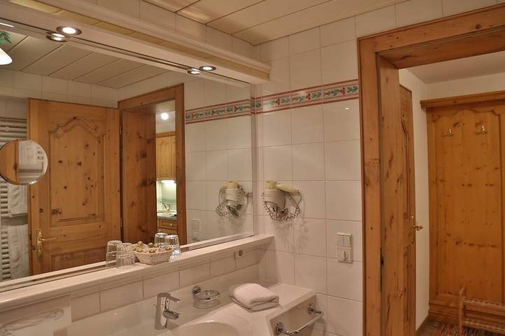 Ferienwohnung für 2 Personen, mit Pool und Balkon in Grän - 3