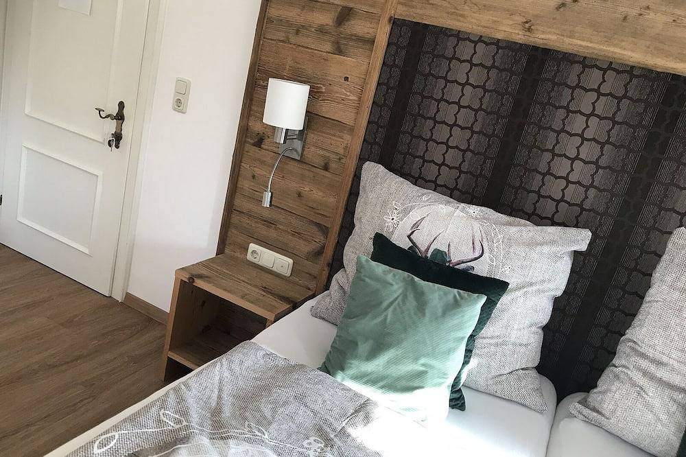 Landhaus mitten im grünen ( Familien- Apartment mit 2 getrennten Schlafräumen) in Allhartsberg, Mostviertel Region