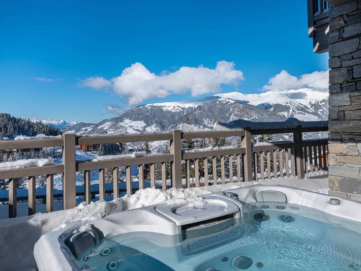 Chalet de luxe à Courchevel avec jacuzzi et cheminée in Courchevel 1650 (Moriond), Saint-Bon-Tarentaise