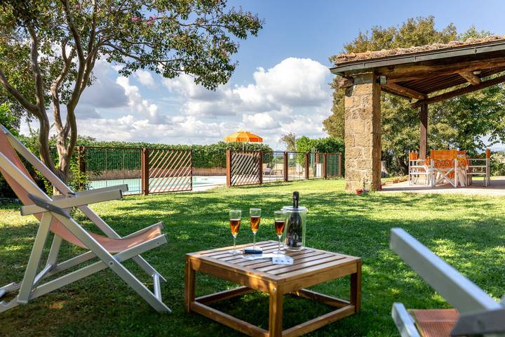 Ortale a Pitigliano with Pool in Pitigliano, Grosseto Provinz