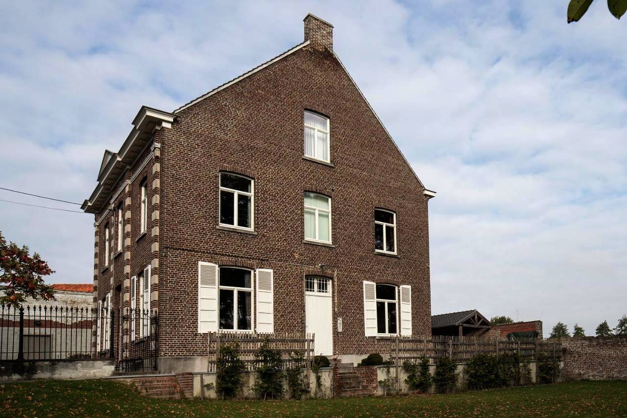 Eight-Bedroom House in Etikhove, Maarkedal
