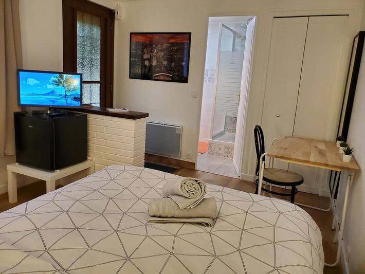 Gîte pour 2 personnes, avec Jardin et Vue à Carrières-sur-Seine - 2