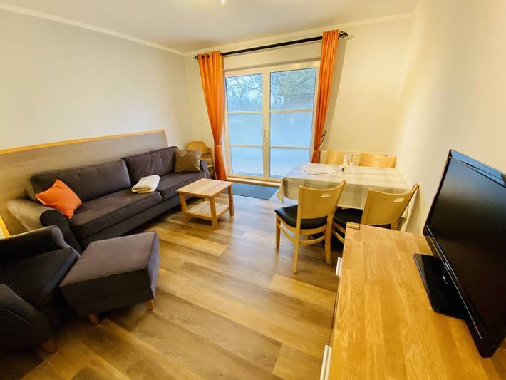 Ferienwohnung für 4 Personen, mit Terrasse und Garten in Lichtenhagen - 3